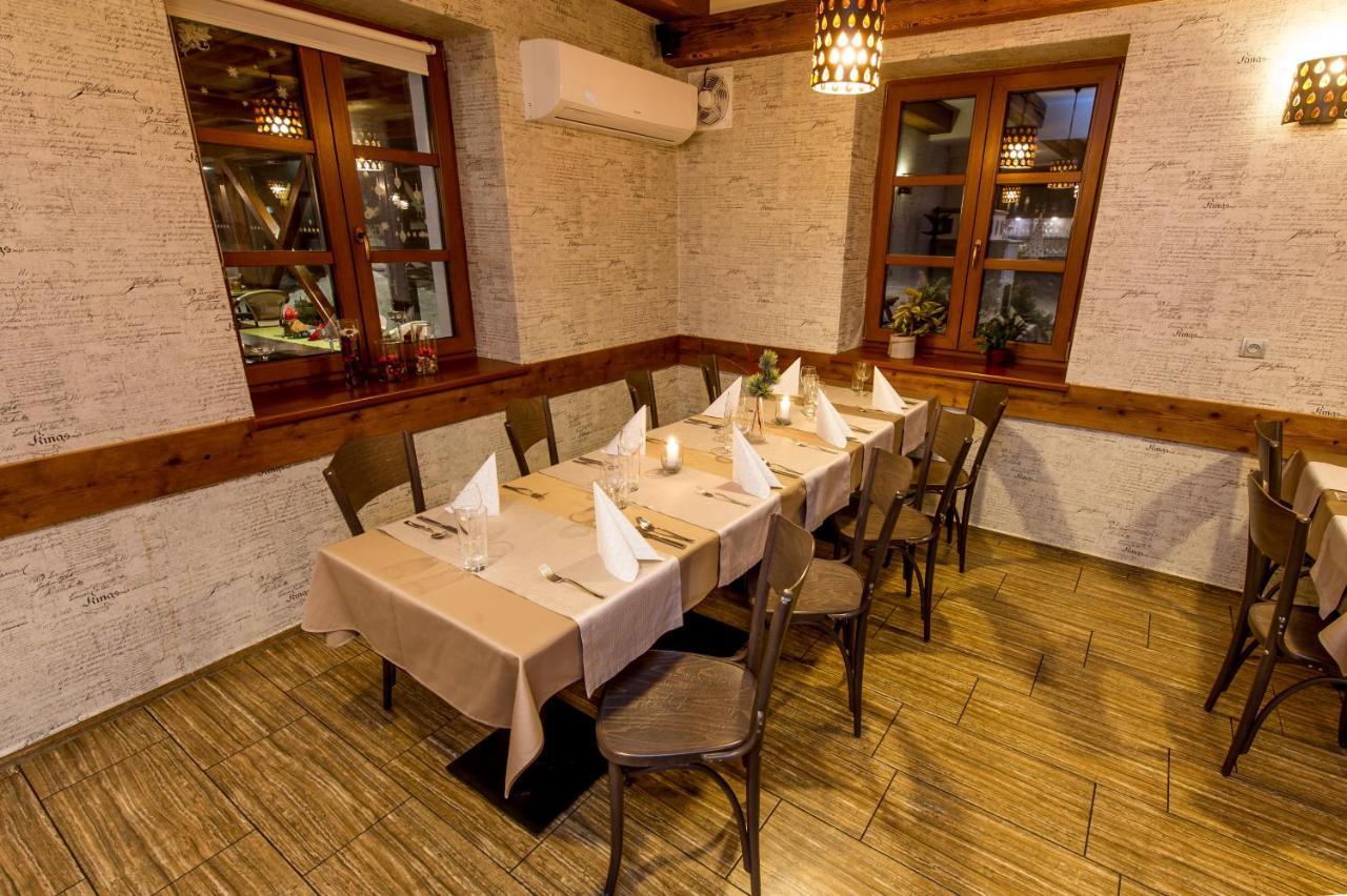 Restaurace A Penzion Bludovecek Dış mekan fotoğraf